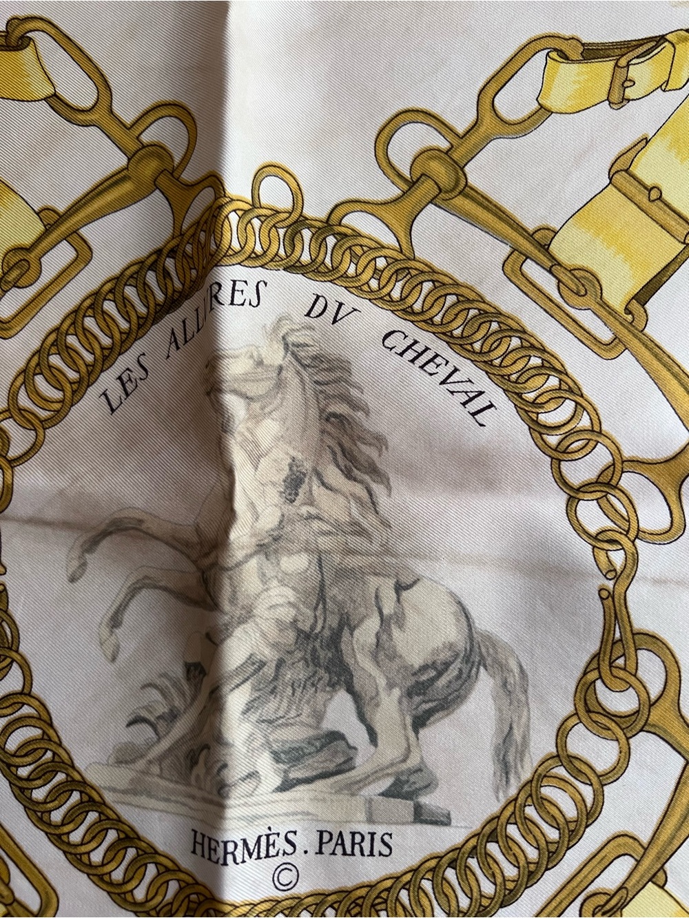 Hermès "Les Allures du Cheval" Silk Carré 90 Scarf - Vintage Yellow - Picture 12 of 12